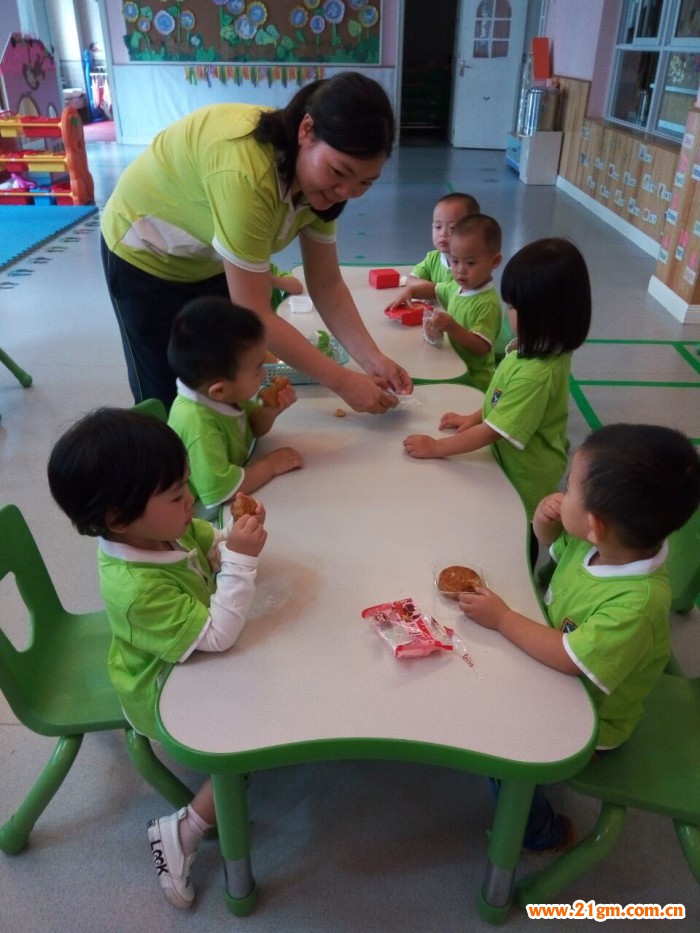 重庆武隆伟才幼儿园中秋节主题教育活动