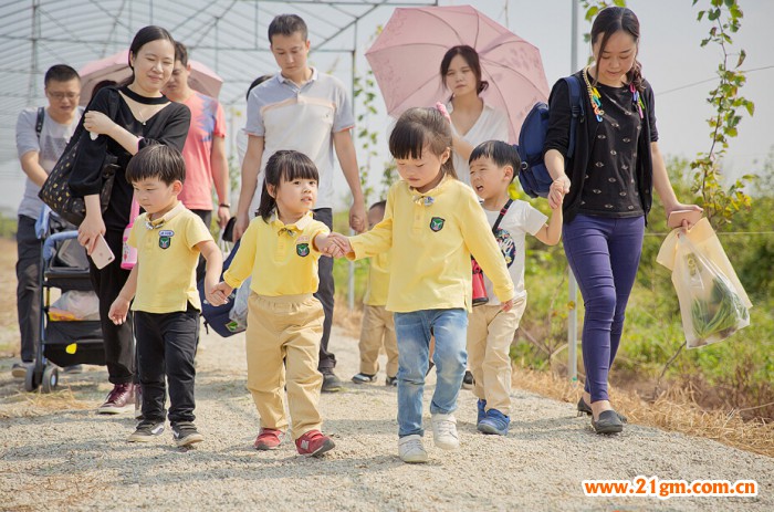 揭阳一品伟才幼儿园亲子秋游活动