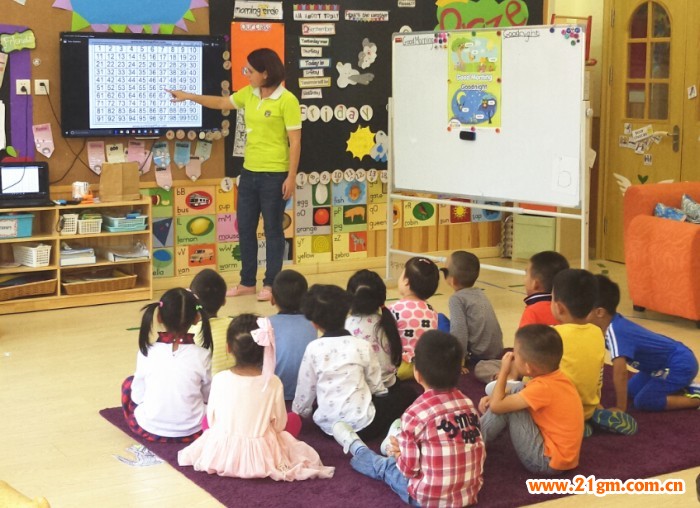 辽宁大连伟才国际幼儿园上电视啦,开放型办学特色成主流媒体关注焦点