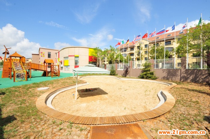 辽宁大连伟才国际幼儿园上电视啦,开放型办学特色成主流媒体关注焦点