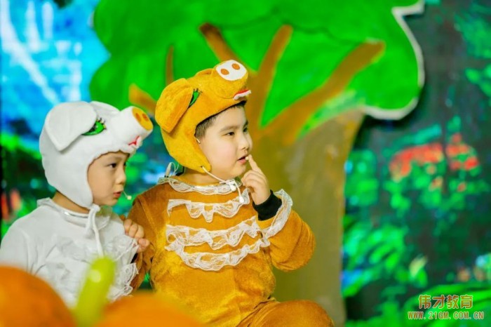 山东威海伟才幼儿园:双旦大PARTY
