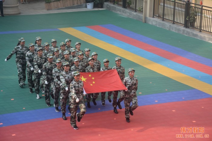 潼南伟才幼儿园庆祝建国70周年 “我是小小兵”亲子运动会