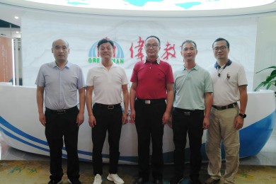 探讨教育发展之路——原广东省委统战部办公室主任耿世栋莅临伟才教育