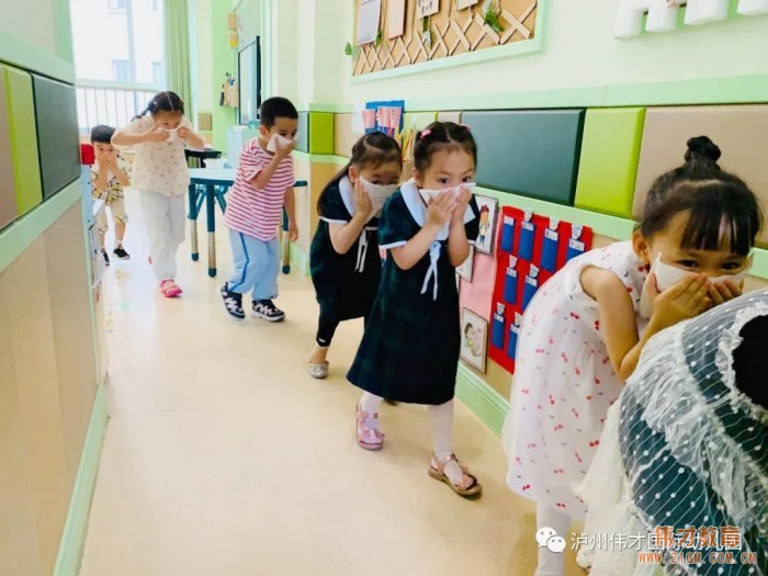 四川泸州伟才幼儿园：安全教育践于行，健康成长更放心！