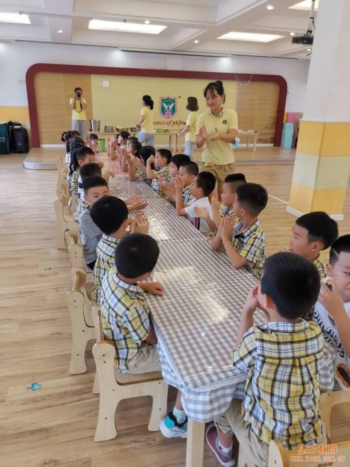 贵州都匀雨花湖伟才幼儿园：毕业季系列活动之“今夜不回家”