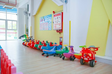 精育优教，惠民至善——伟才教育旗下普惠品牌厚永走进广东阳江！