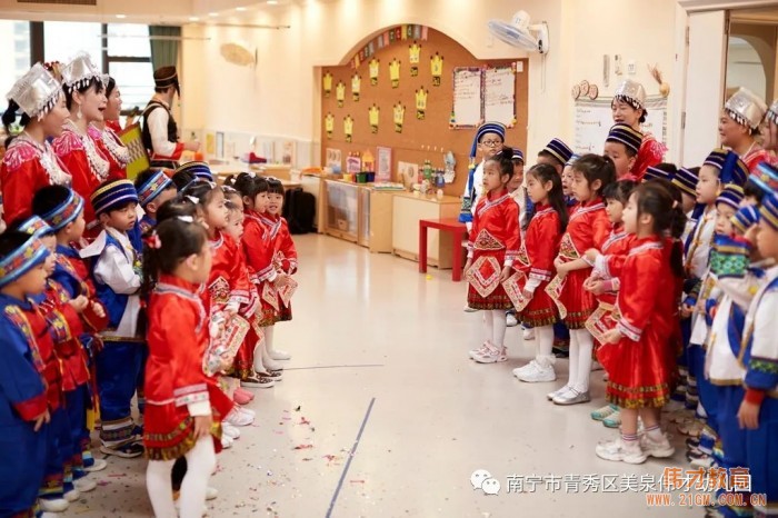 “壮乡歌圩节,五彩三月三”——广西南宁美泉伟才幼儿园