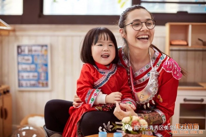 “壮乡歌圩节，五彩三月三”——广西南宁美泉伟才幼儿园