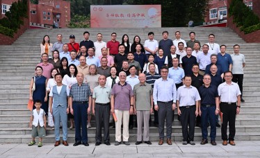 搭建校地协同、同业对话平台，深化粤皖两地教育前瞻交流，共庆佳节、共叙情谊、共谋发展。